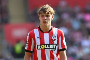 英雄联盟赛事官网-英媒：继续补强进攻，切尔西和圣徒攻击手迪柏林代表重启谈判