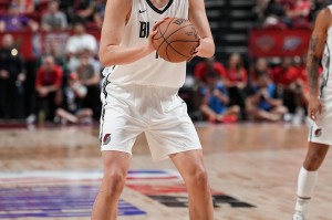 注册赢好礼-拓记：从姚明到阿联中国球员在NBA都很谦逊 但杨瀚森显得非常自信